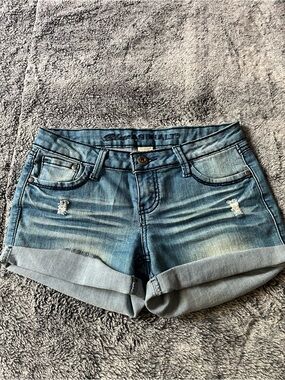 Blue Asphalt Washed Blue Rolled-Hem Jean Shorts